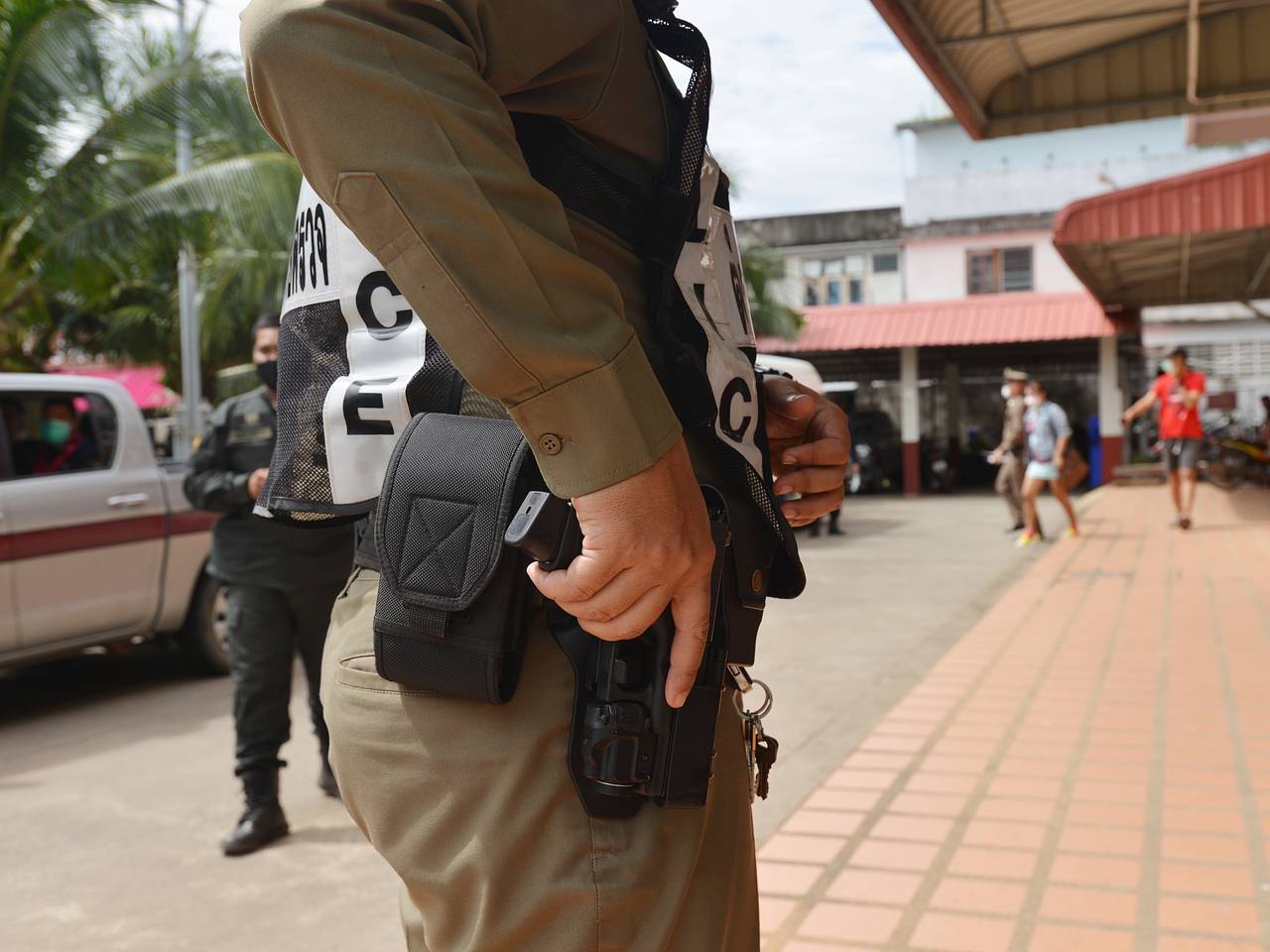 Спутника найденной в братской могиле в Таиланде россиянки арестовали