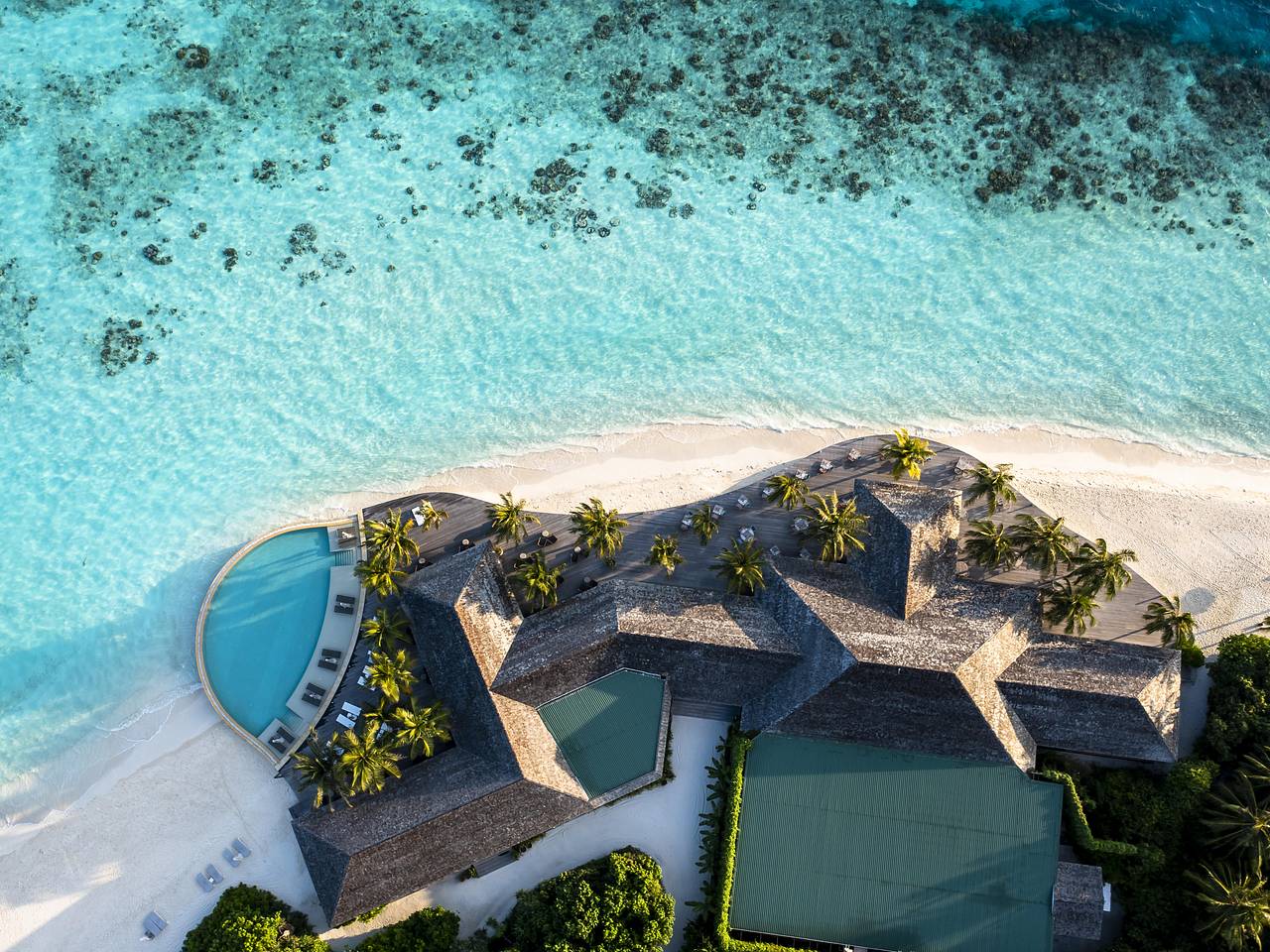 Семья россиян купила тур на Мальдивы на майские праздники по цене двух автомобилей