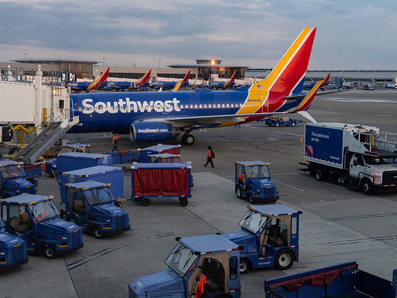 &laquo;Слишком крупную&raquo; пассажирку заставили доплатить за место в самолете в США