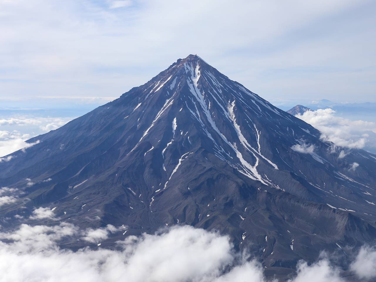 На Камчатке нашли мертвыми двоих из семи исчезнувших туристов