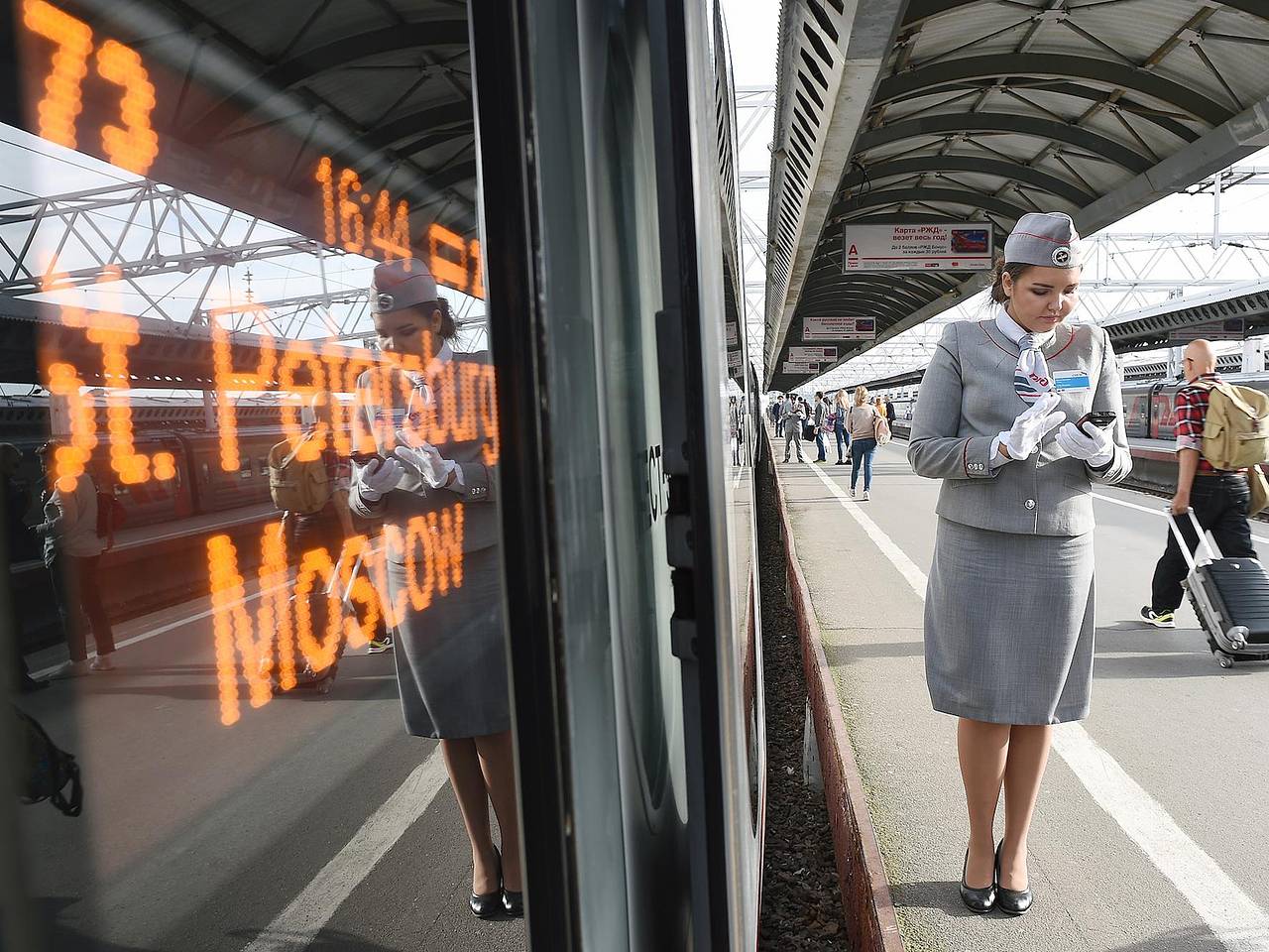 Россиянам предложили билеты на поезда из Москвы в Петербург от 1,9 тысячи рублей