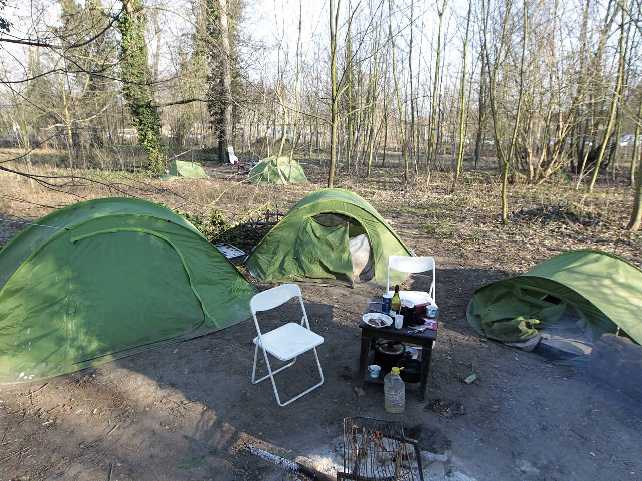 24-летний турист уснул в палатке в лесу Европы и не проснулся