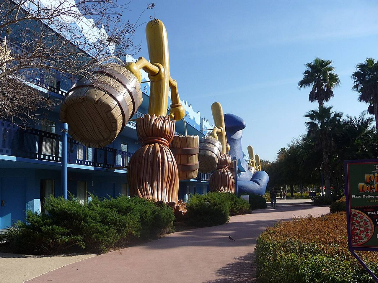 Турист потребовал 3,7 миллиона рублей от отеля из-за постельных клопов в номере