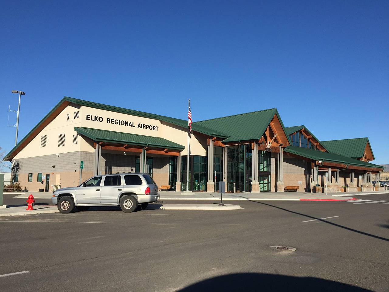 &laquo;Отец года&raquo; расправился со своим 11-летним сыном в туалете аэропорта