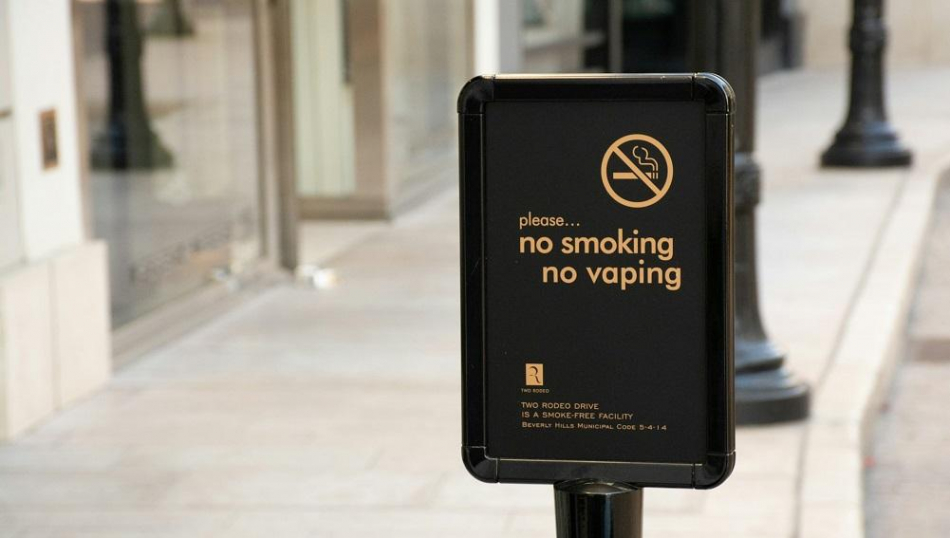 Туристам в Гонконге грозит до 7 лет тюрьмы за вейпы