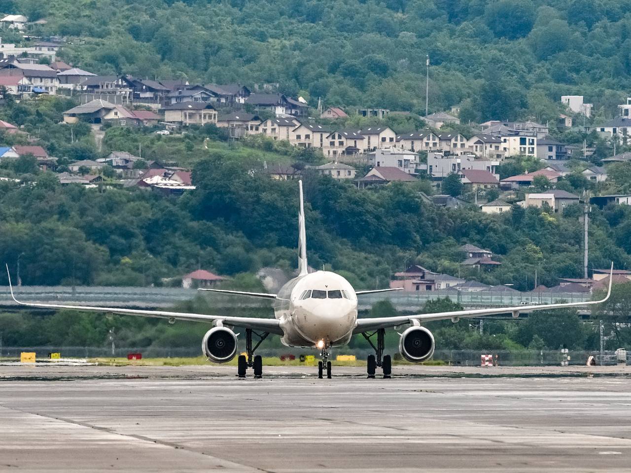 Аэропорты курортных городов России вновь заработали