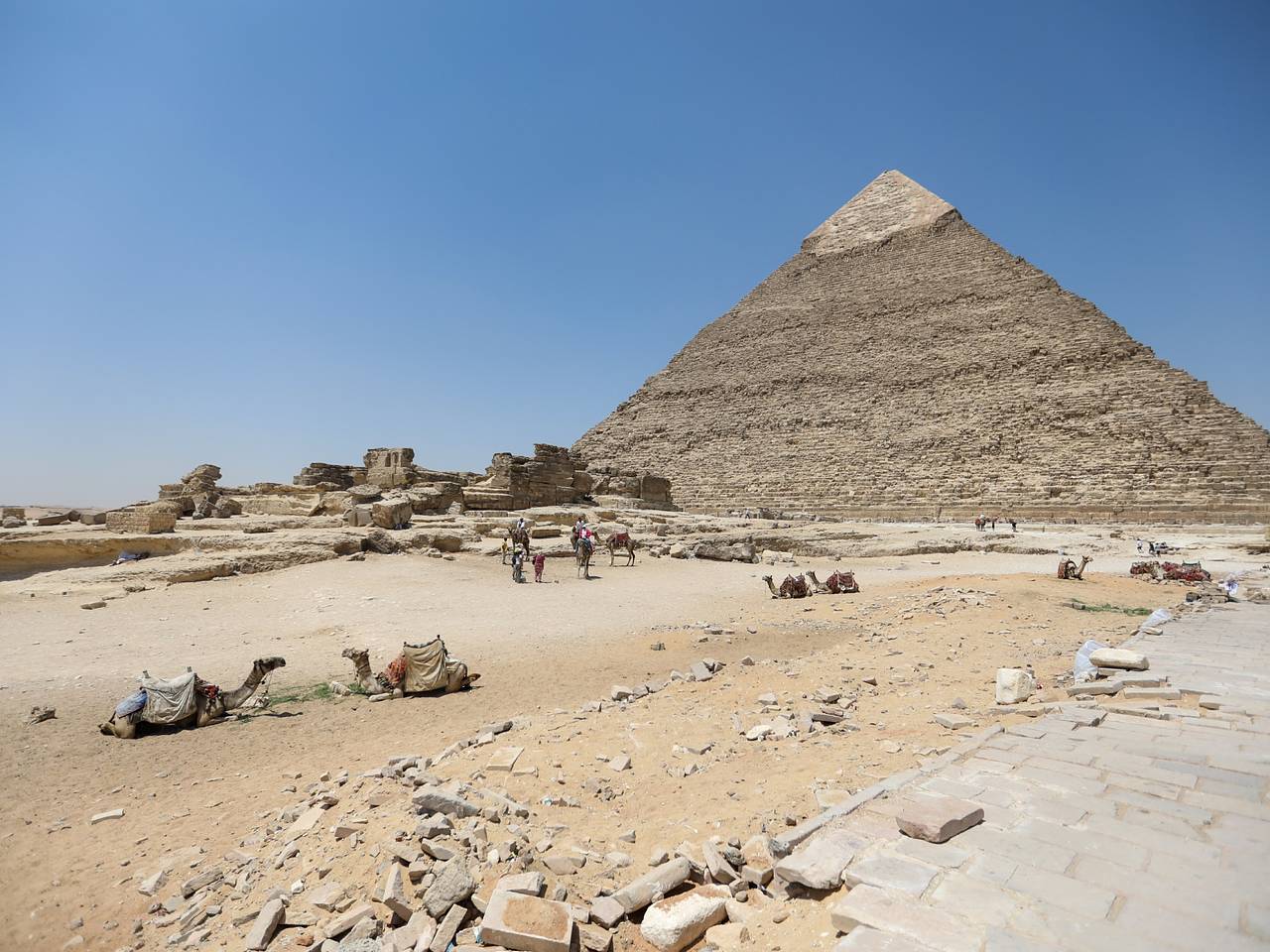 Россиянка засудила турагента на 715 тысяч рублей из-за сорванного отпуска в Египте