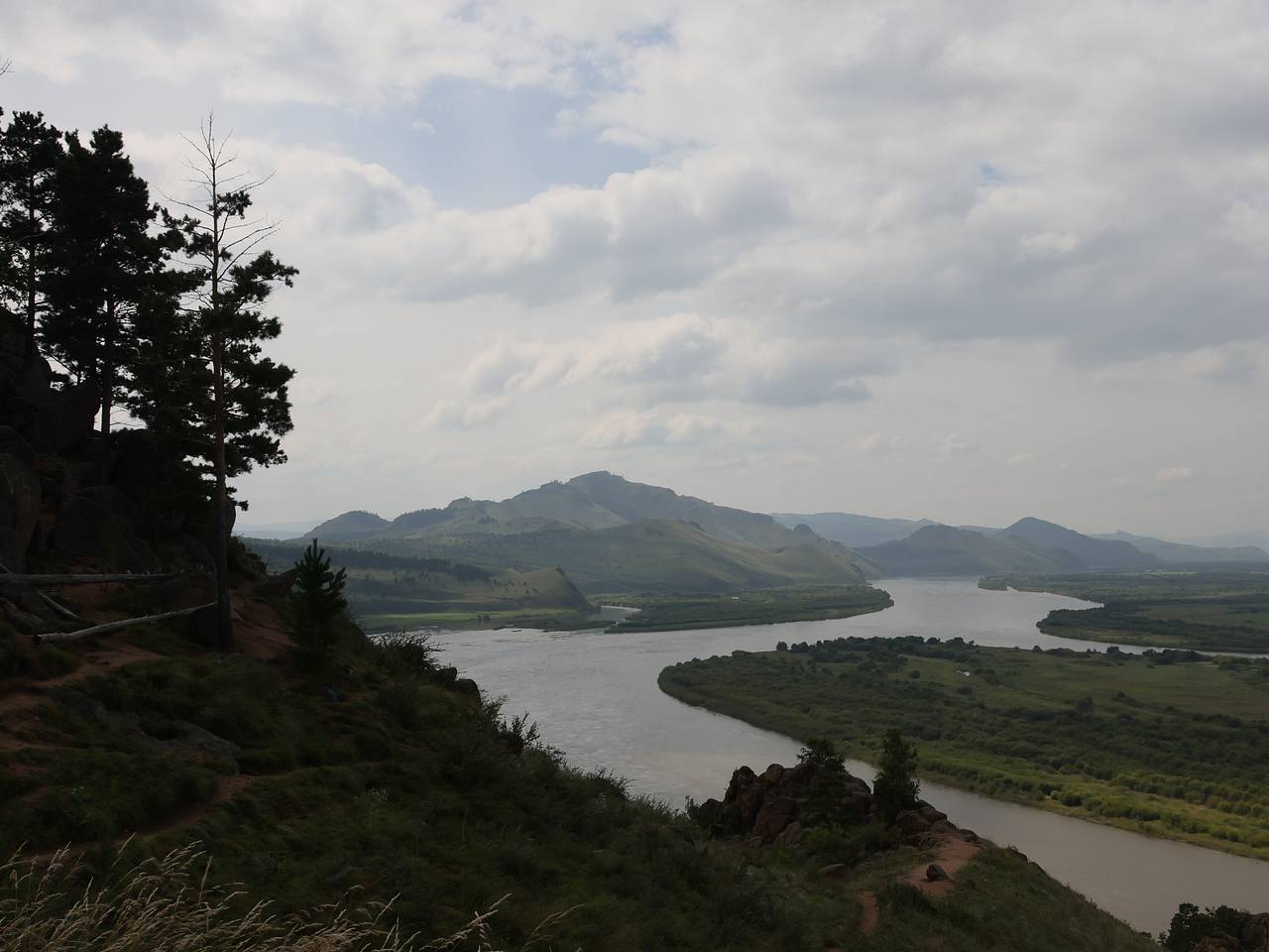 Стала известна возможная причина трагедии с туристами на горе в Бурятии