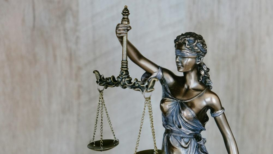 Суд: снегопад не повод для компенсаций из-за задержки рейса