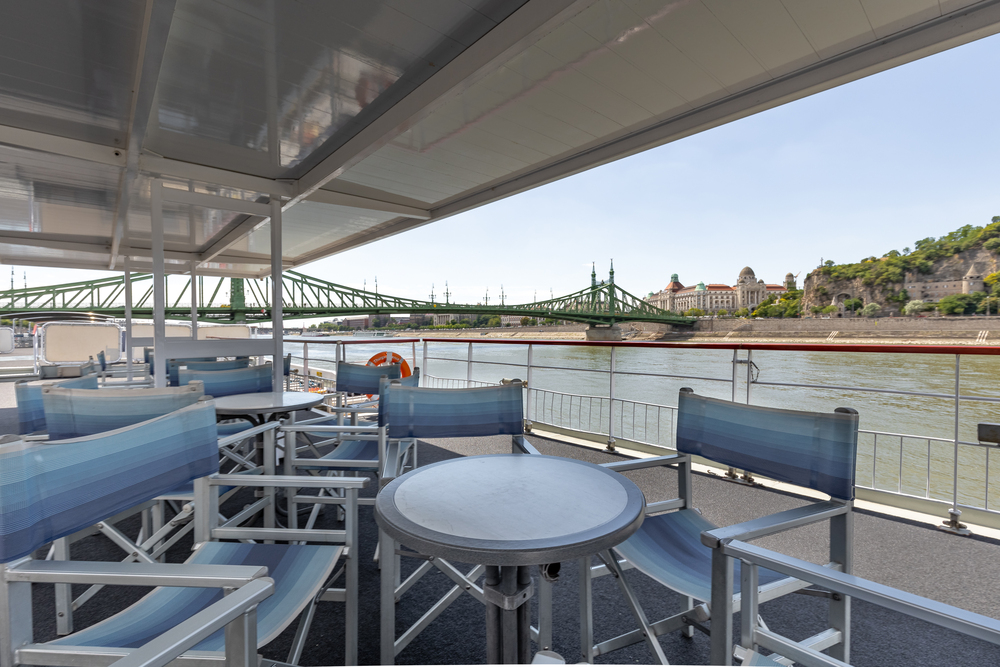 Экскурсионная Европа снова доступна: прямой перелет и без визы