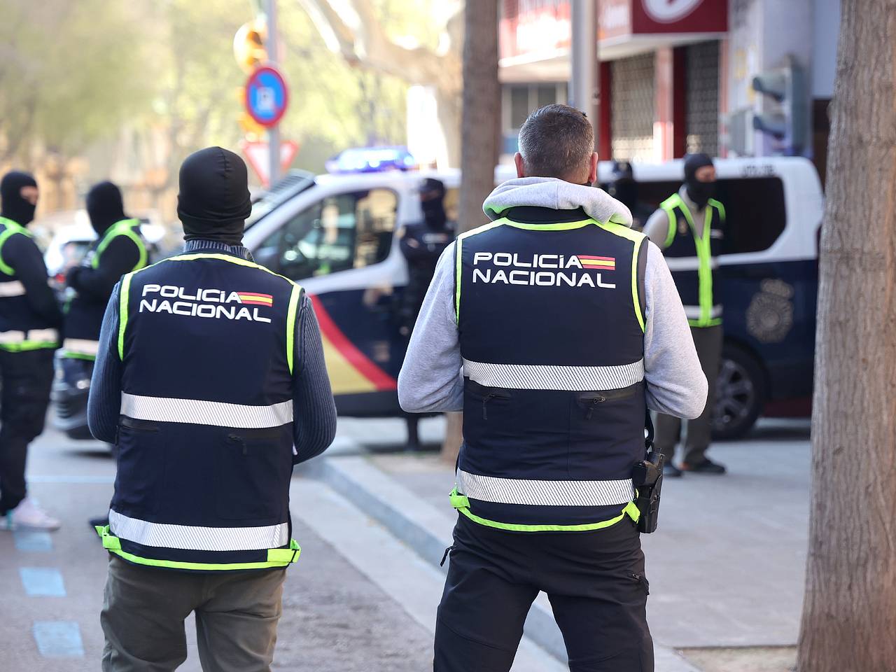 Мужчина избил и изнасиловал 73-летнюю туристку в Европе и был наказан спустя восемь лет