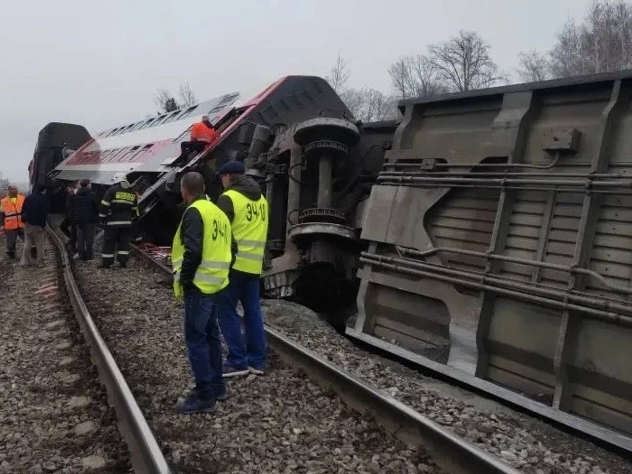 Пострадавших в Ульяновской области пассажиров доставят домой резервным составом