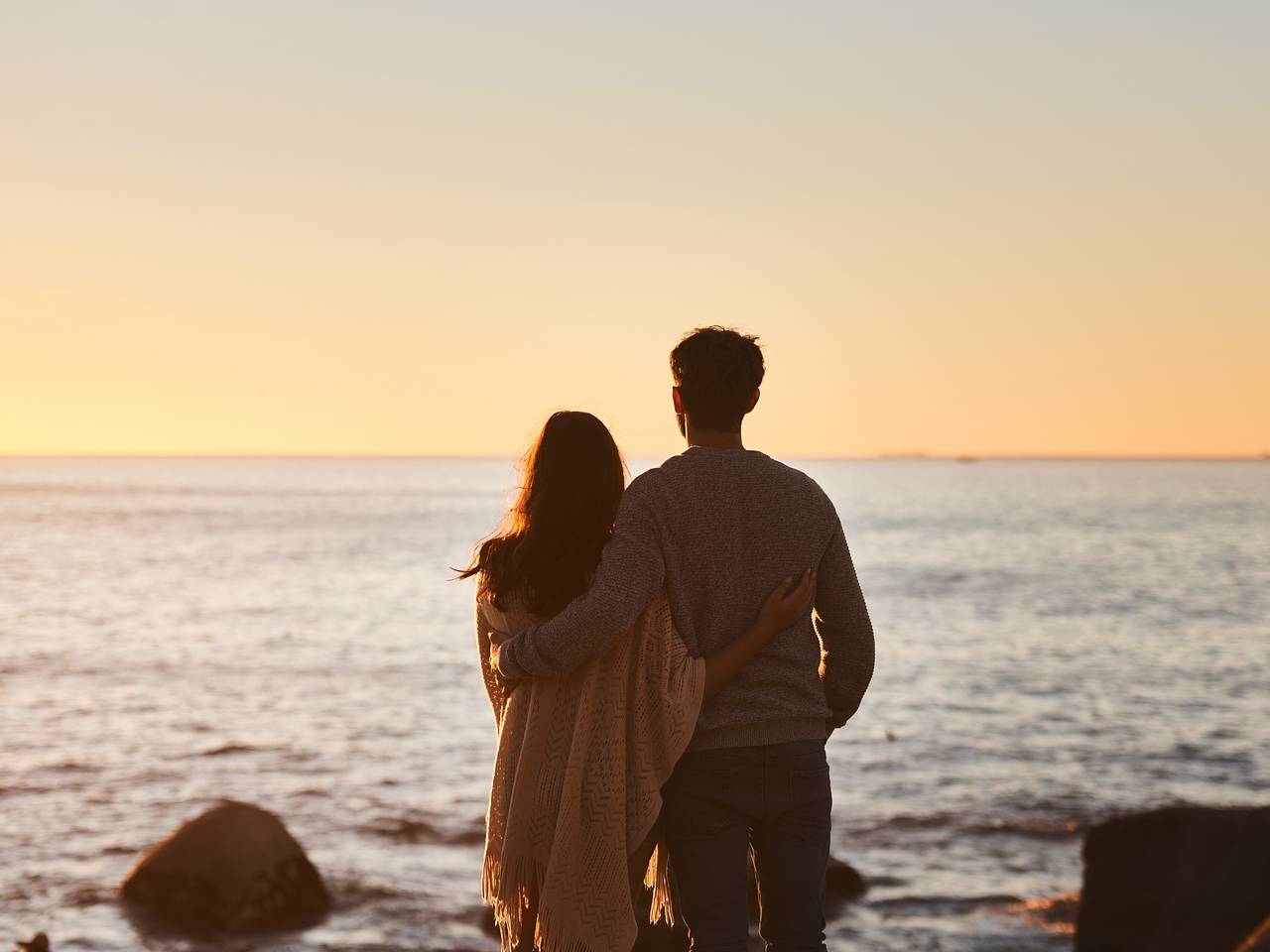 Мужчина и женщина занялись сексом на пляже в Таиланде и поплатились