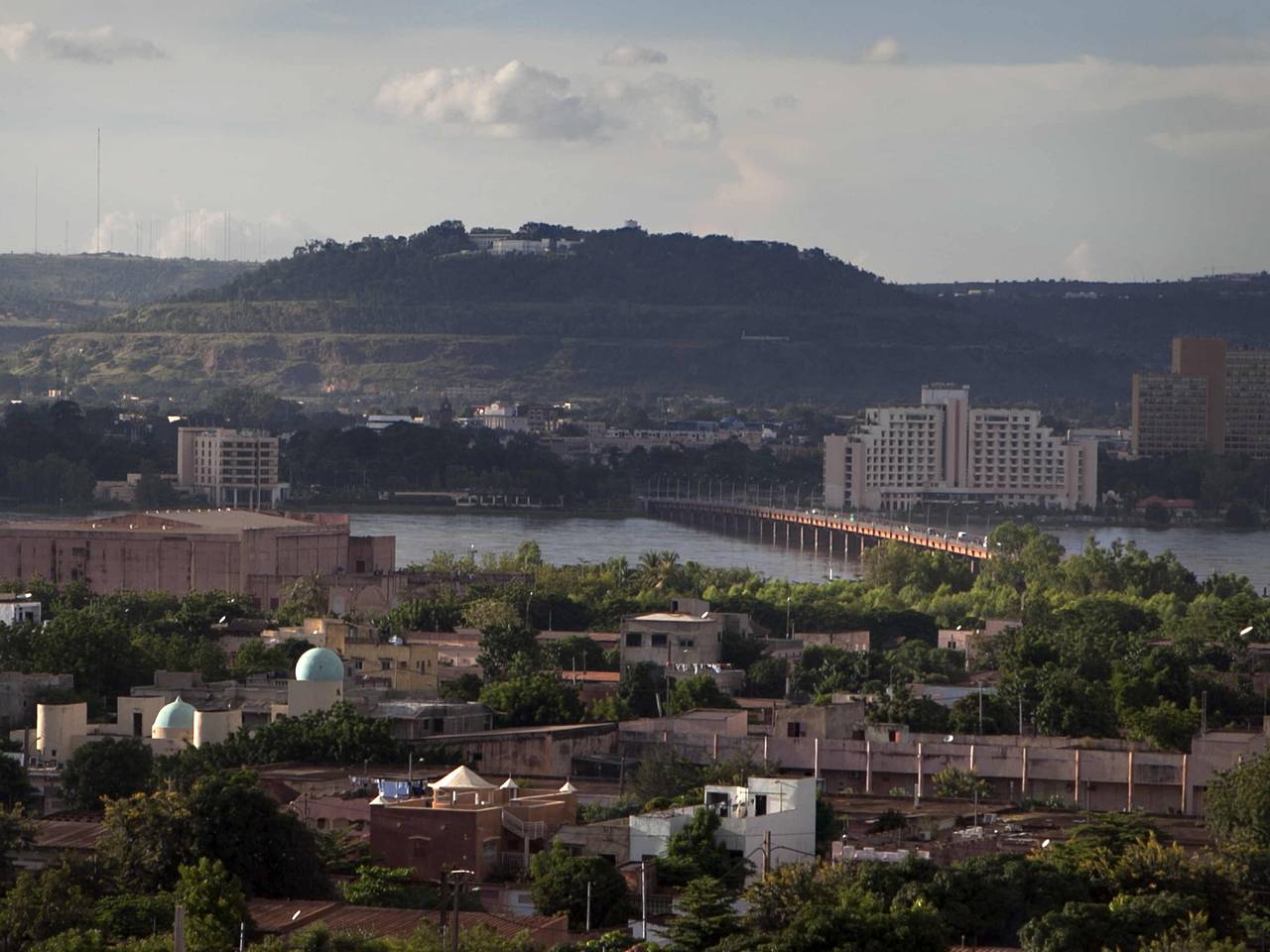 МИД порекомендовал россиянам не посещать еще одну страну