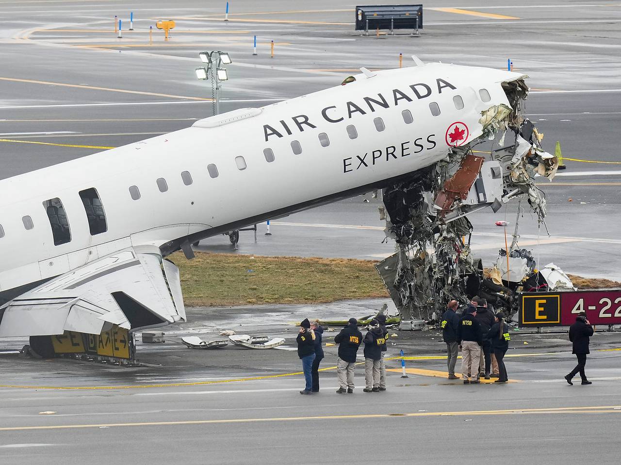 Названа причина смертельной катастрофы в аэропорту в США