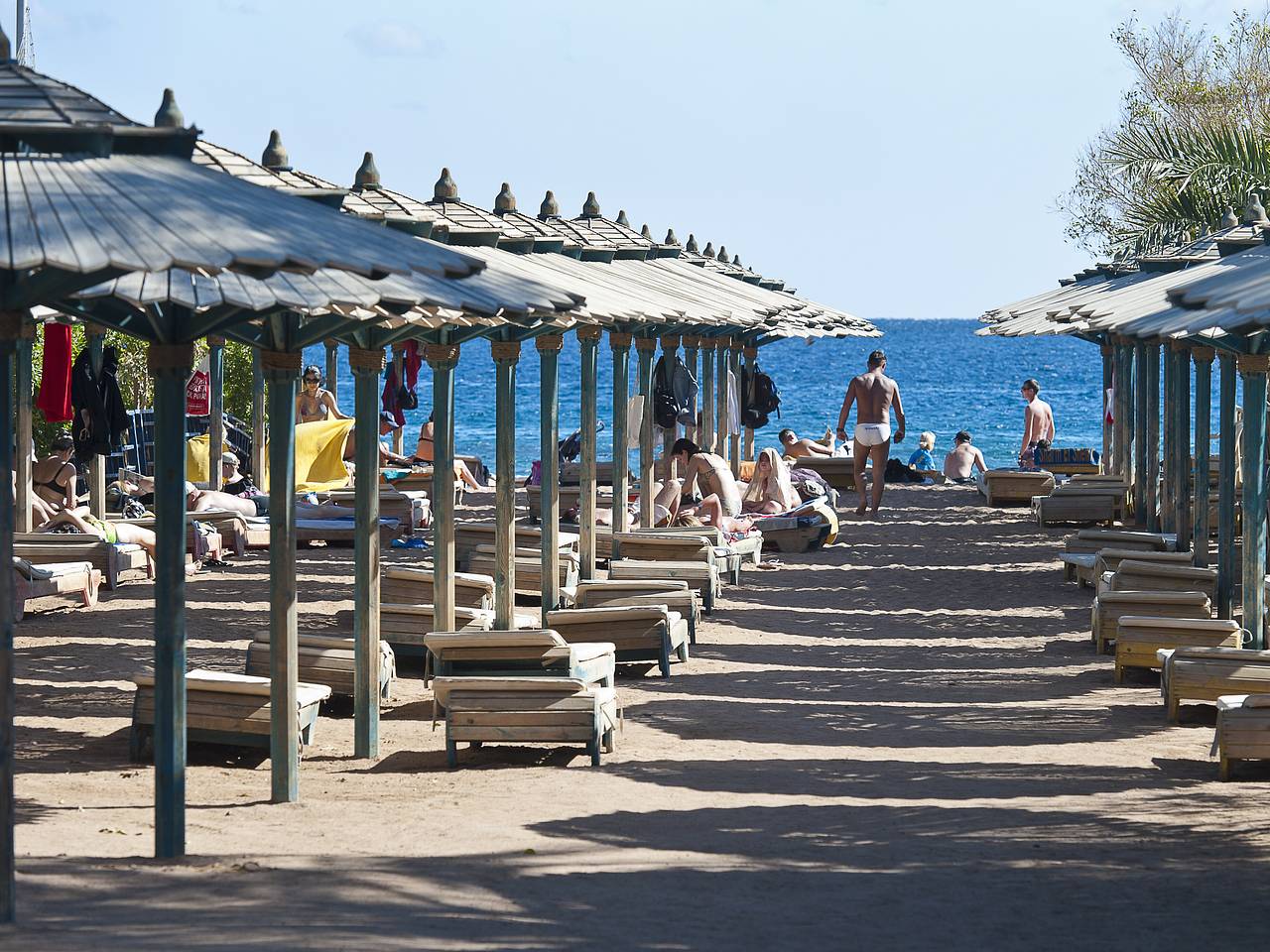 Заграничный отпуск на майских подешевел для россиян