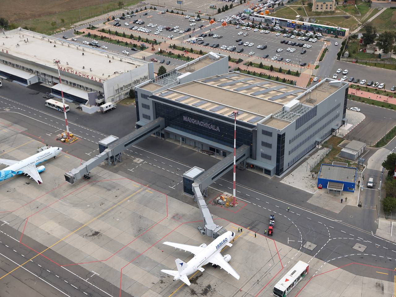 Четвертый подряд аэропорт Северного Кавказа временно закрылся