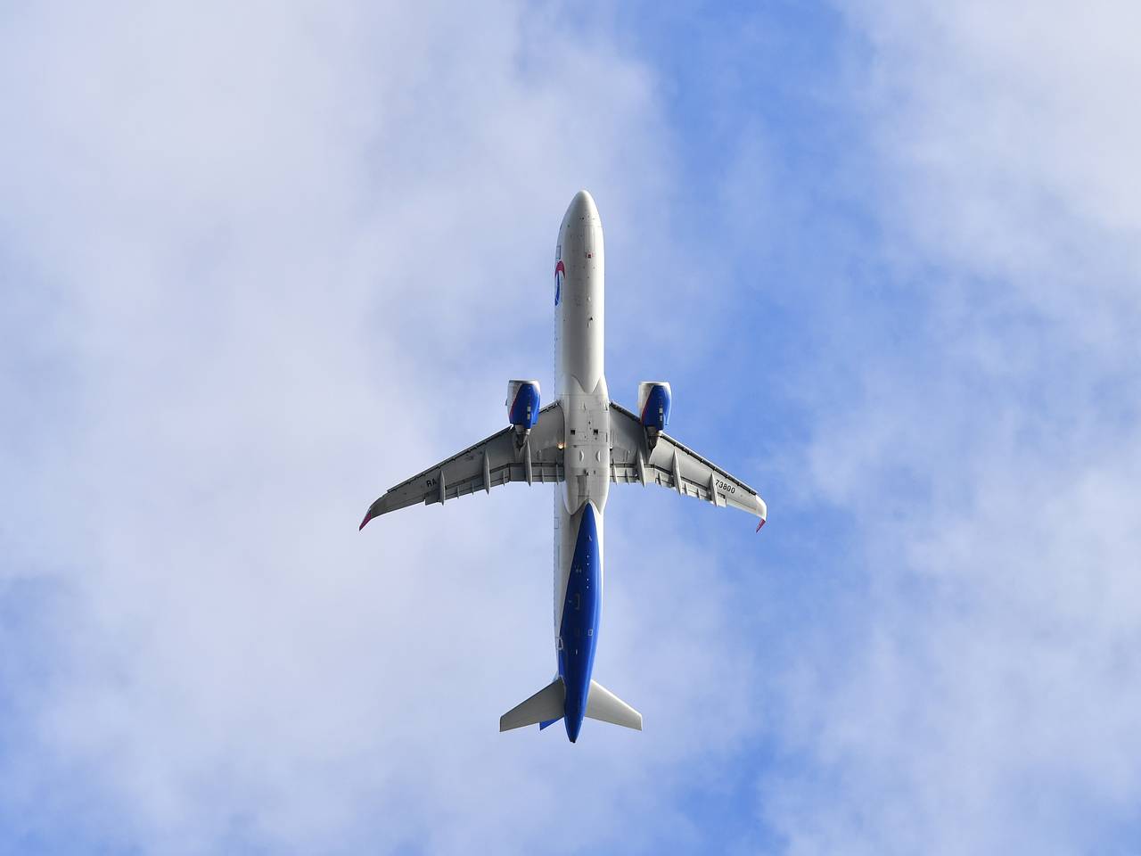 Воздушное пространство Ирана оставили закрытым для российских самолетов