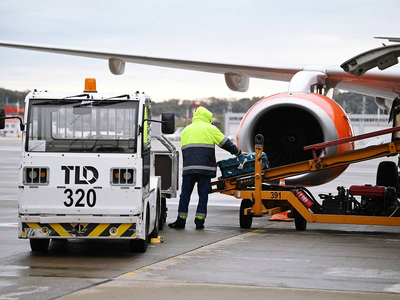Аэропорты двух курортных городов России ввели ограничения