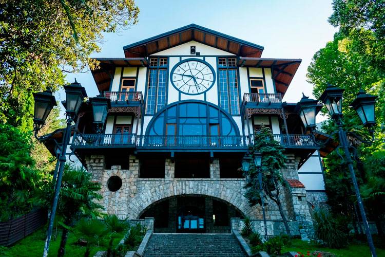 Прямое авиасообщение между РФ и Абхазией расширят с мая Прямое авиасообщение между РФ и Абхазией расширят с мая