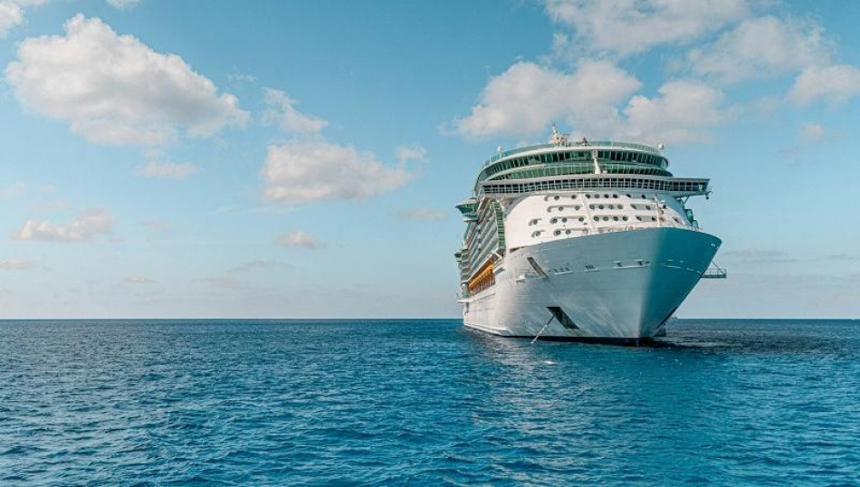 Компания Aroya Cruises отменила часть круизов