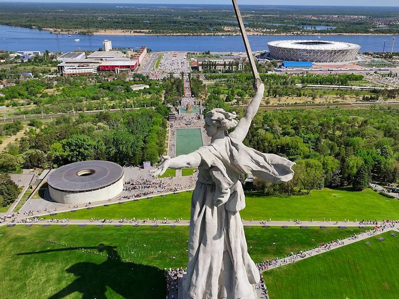 Путешествия по России на майских праздниках стали дешевле