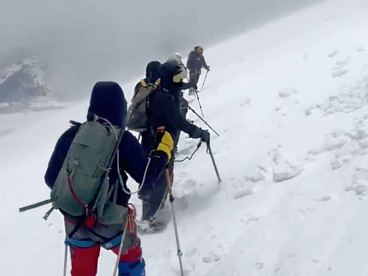 На Эльбрусе погиб альпинист
