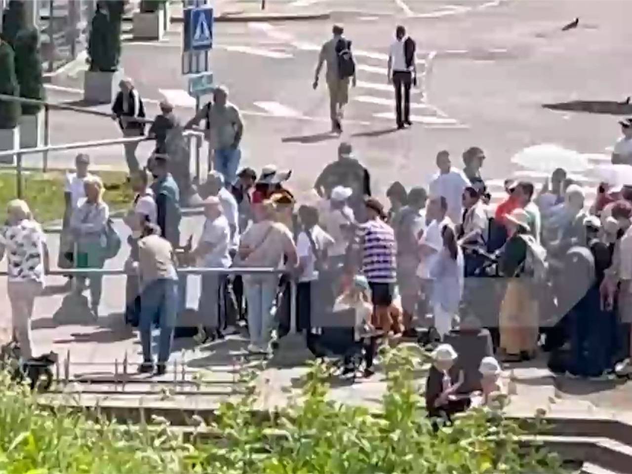 В Европе начали склонять направляющихся в Россию туристов к сотрудничеству с полицией