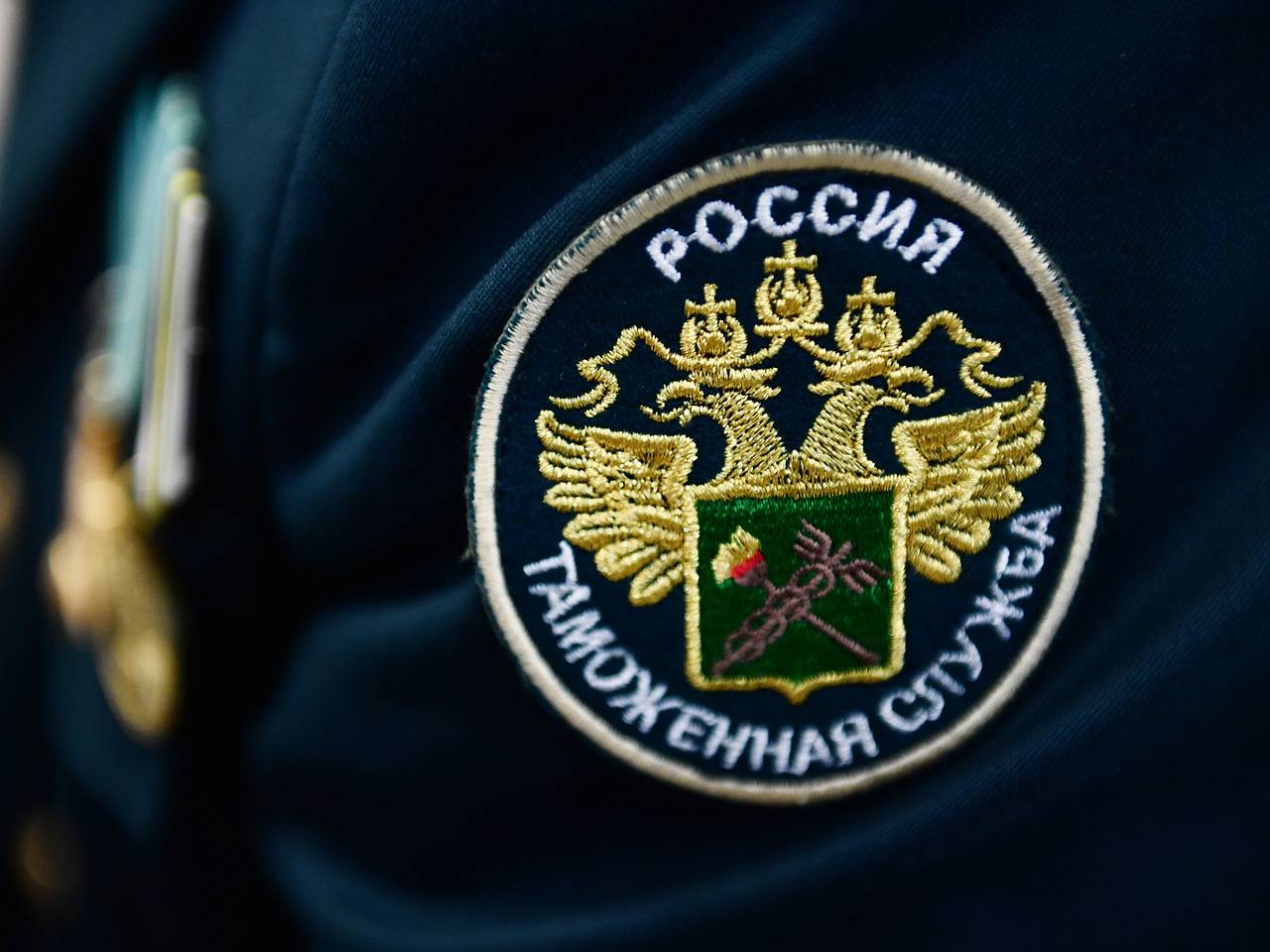Россиянка прилетела из ОАЭ с вещами на 9,3 миллиона рублей и заинтересовала таможню