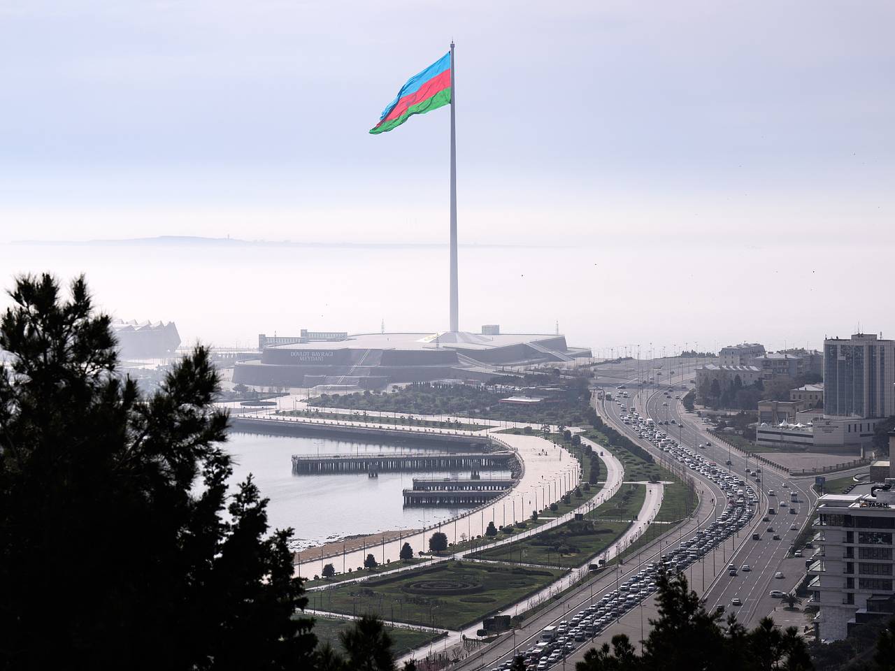 Россияне массово устремились на &laquo;Формулу-1&raquo; и концерт Меладзе в Баку