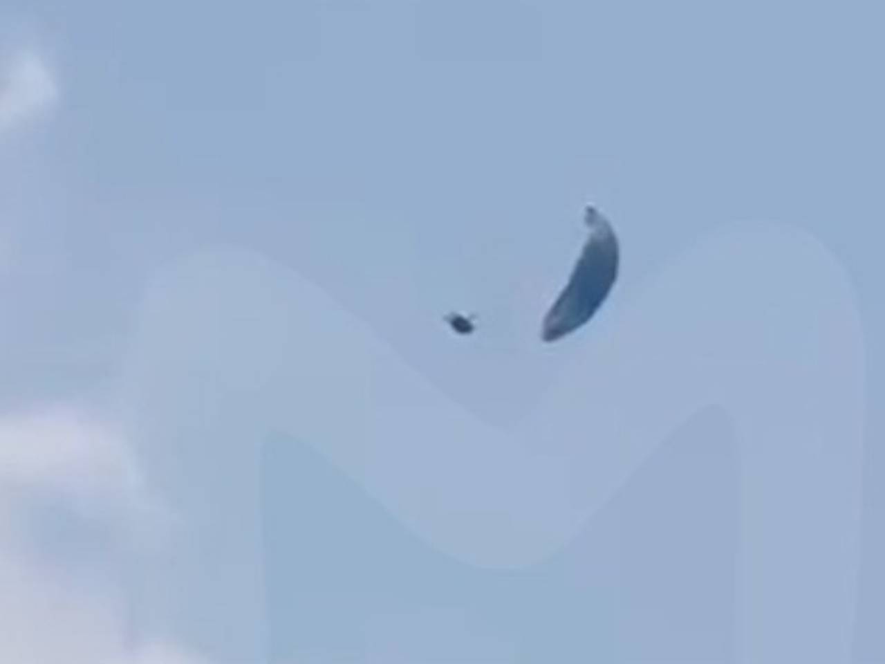 Туристка из Китая отправилась летать на параплане в Турции и не выжила