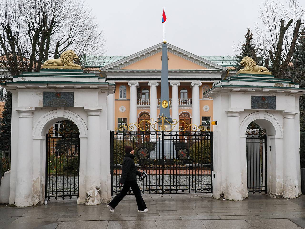 Запад потребовал от Армении ввести визы для россиян