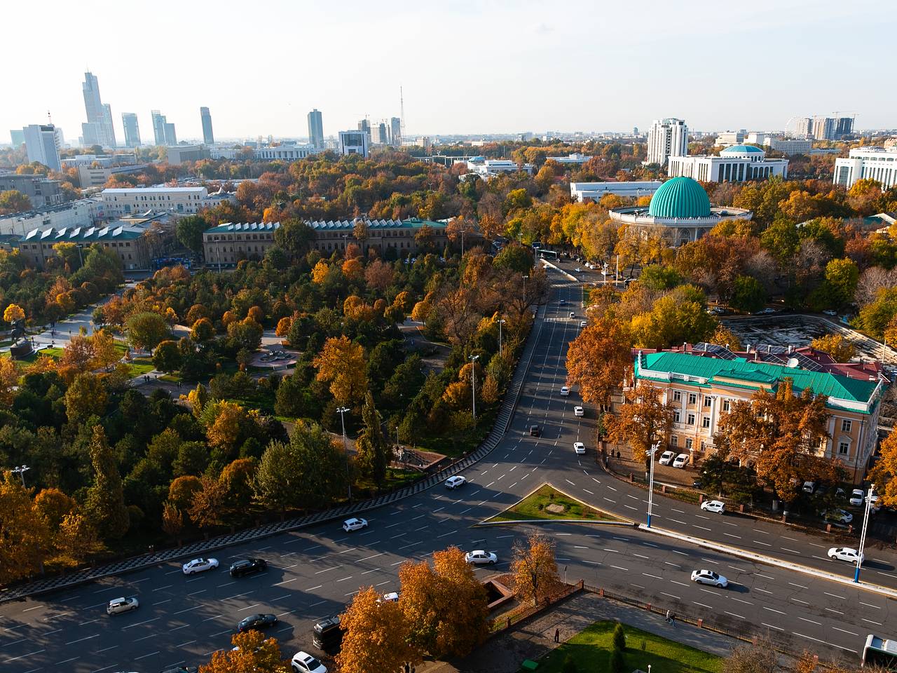 Россияне массово стали скупать авиабилеты в Узбекистан осенью