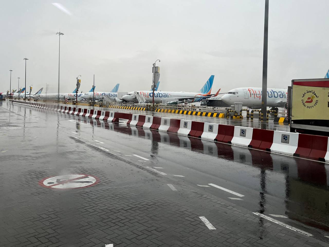 Россияне отсутствовали на борту подавшего сигнал о захвате самолета Flydubai