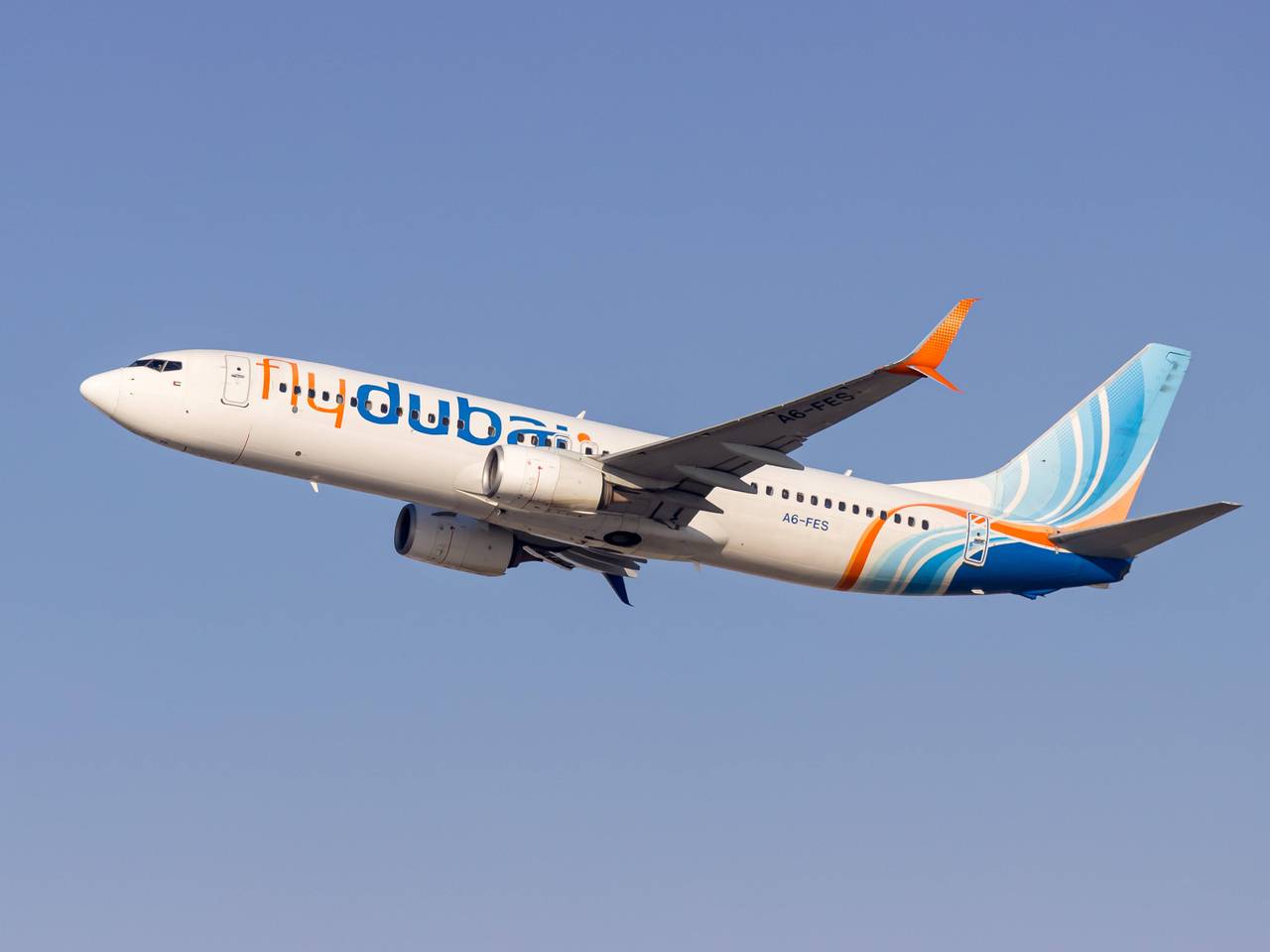 Драку российского и украинского пилотов на борту самолета FlyDubai опровергли