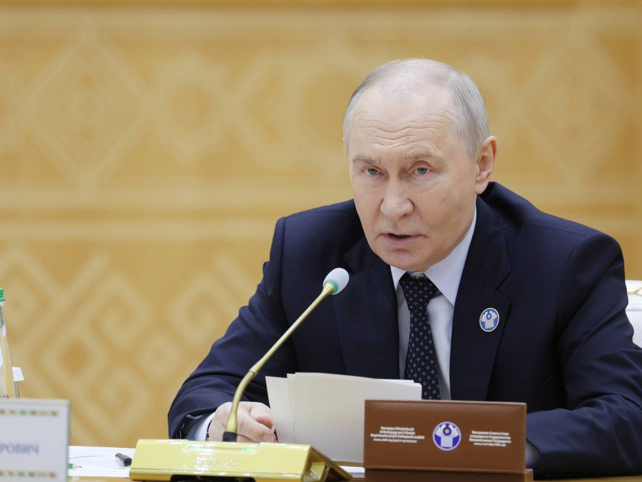 Путин ввел безвиз для граждан Вьетнама