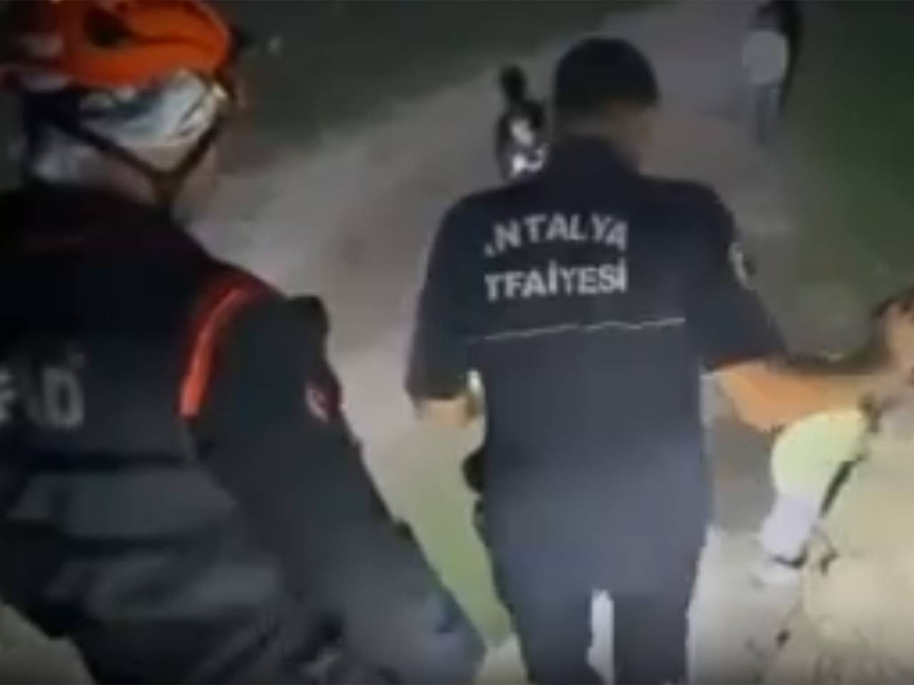 Трое россиян поднялись к средневековой крепости и заблудились в Турции
